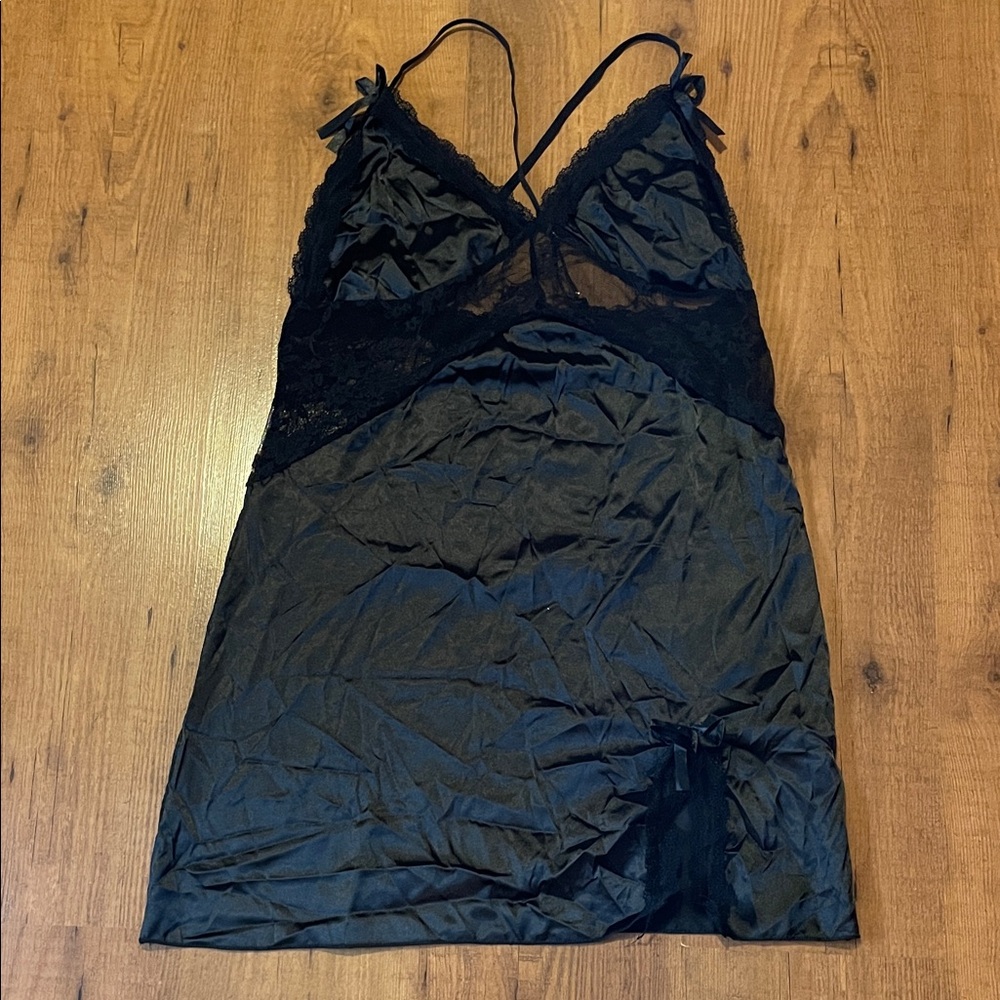 Elegant Black Lace Chemise Brand New